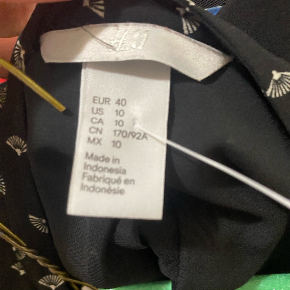 H and M Mini Fan print Dress